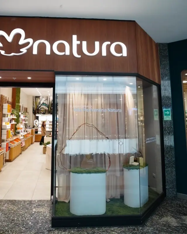 Vitrina x Cencosud — Natura, producido por Wasabi